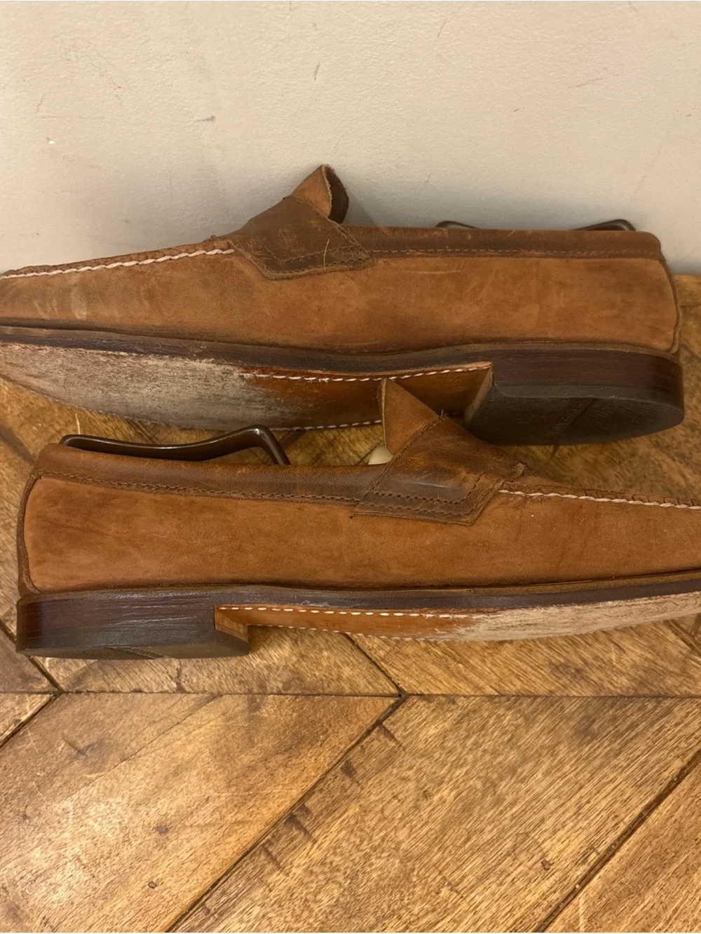 G.H. Bass & Co Weejuns Men’s Brown Leather Penny Loafer Contrast Stitch US 9.5